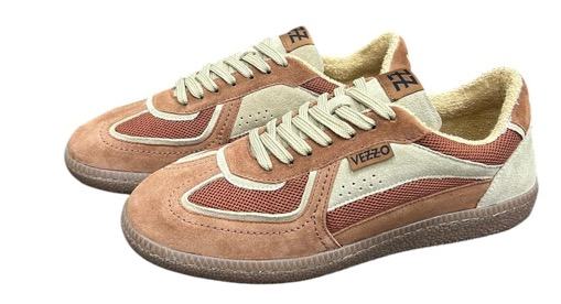 Retro Court Trainer